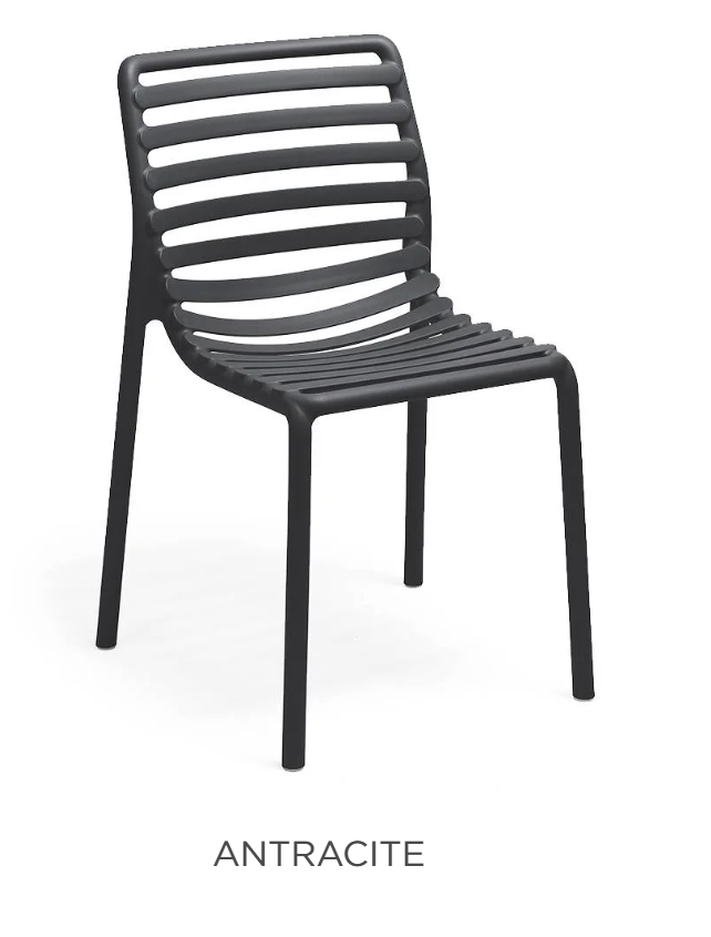 Chaise bistrot design Doga pour terrasse et jardin